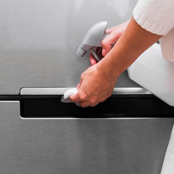 
 Panduan Membersihkan Stainless Steel hingga Mengkilap Seperti Baru